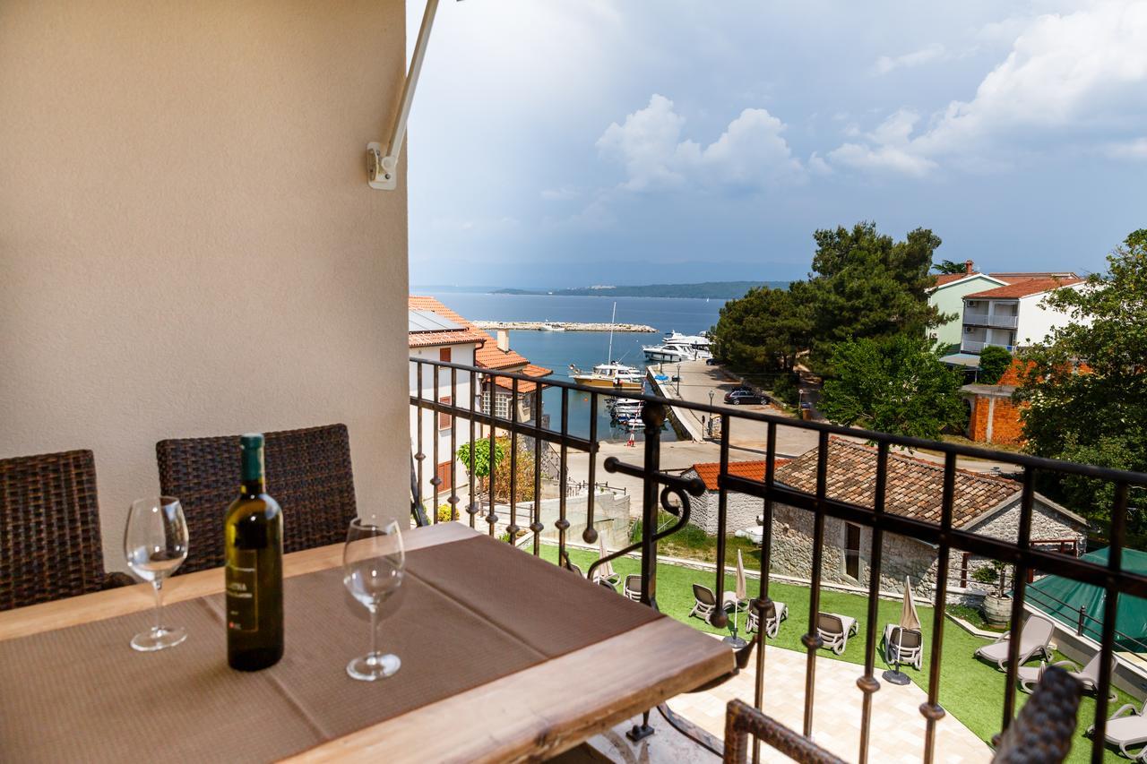 Villa Aria Малинска Екстериор снимка