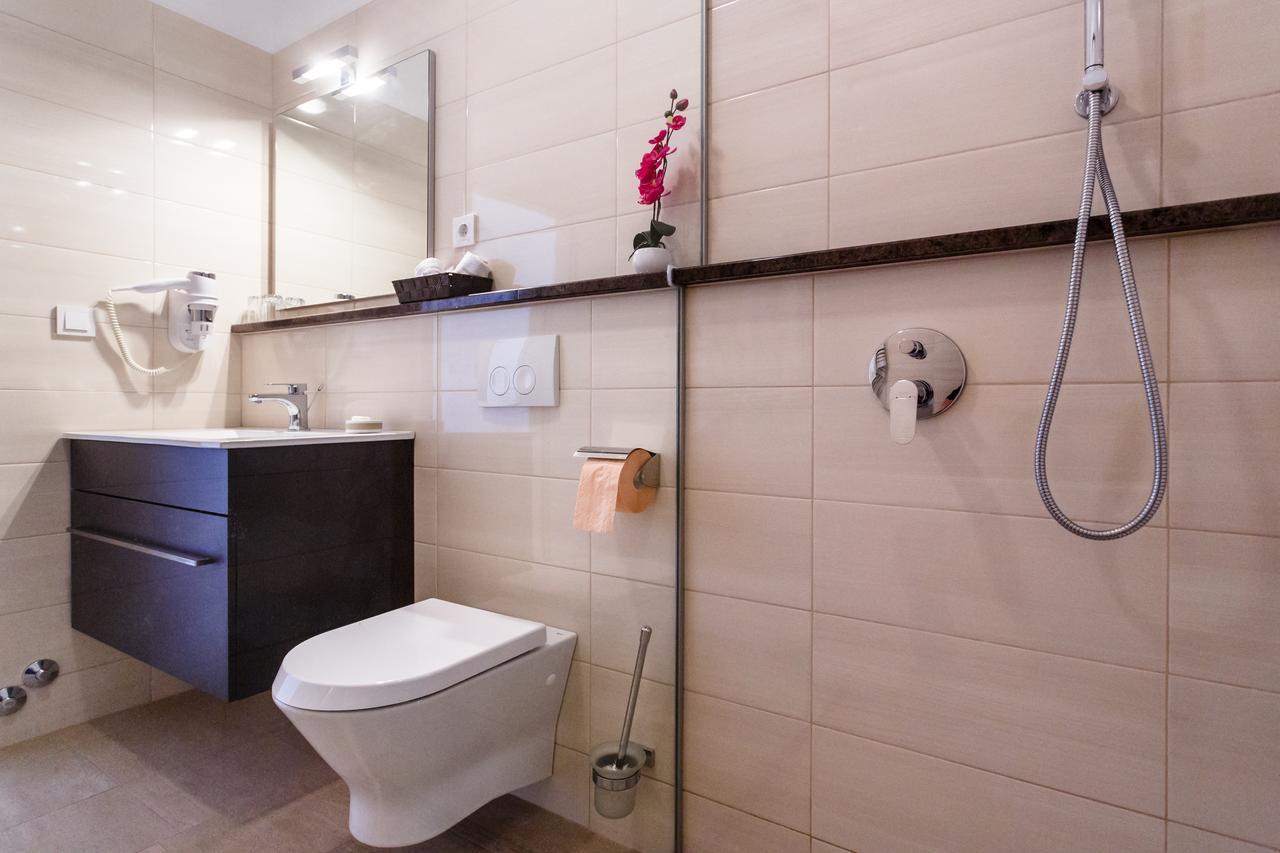 Villa Aria Малинска Екстериор снимка