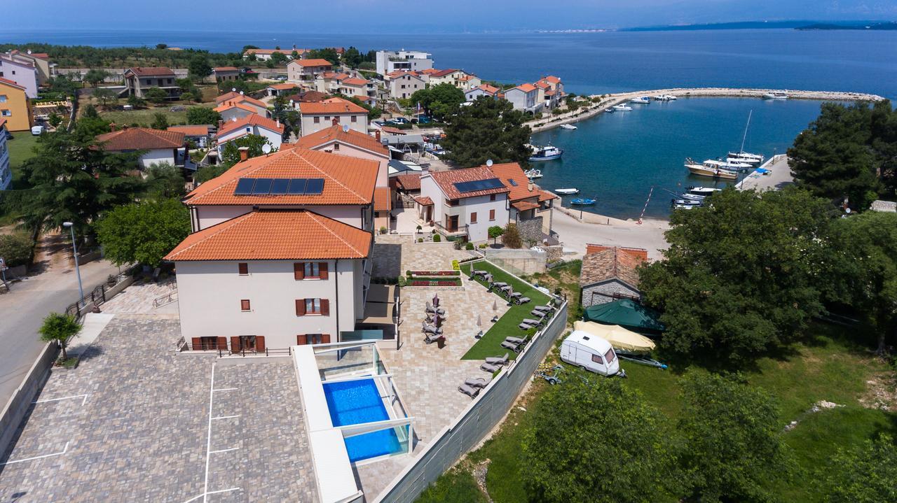 Villa Aria Малинска Екстериор снимка