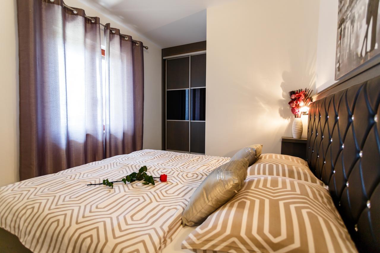 Villa Aria Малинска Екстериор снимка