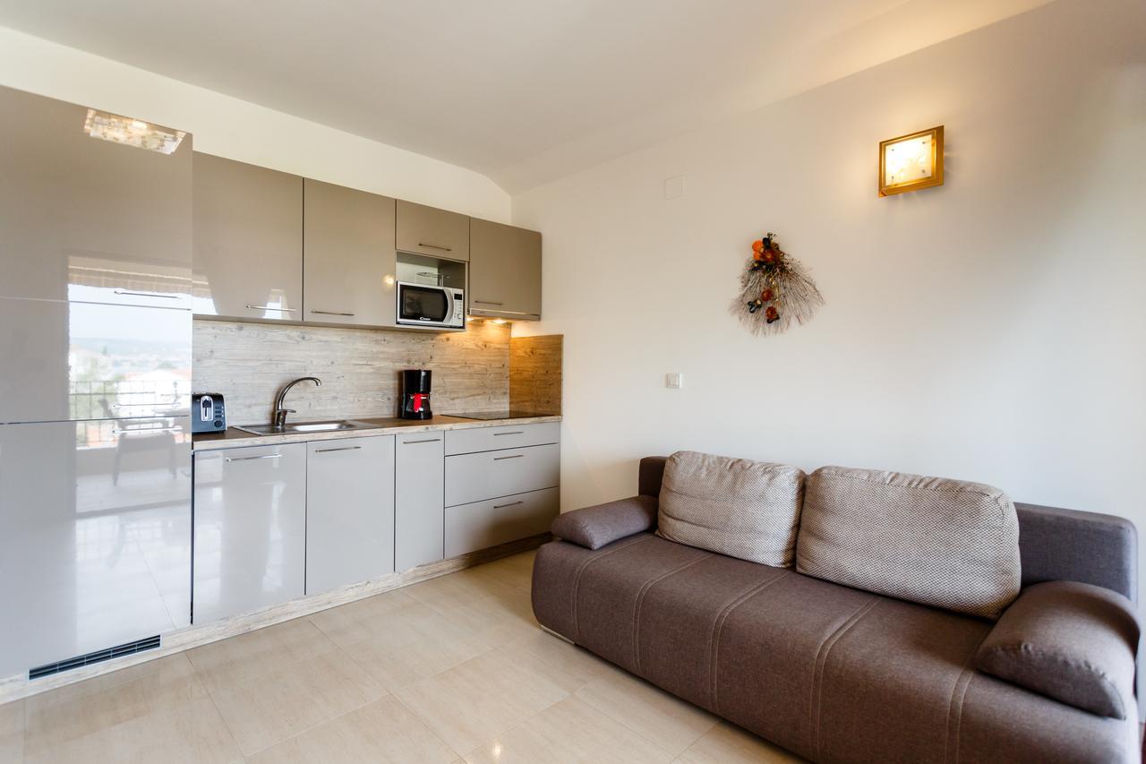 Villa Aria Малинска Екстериор снимка
