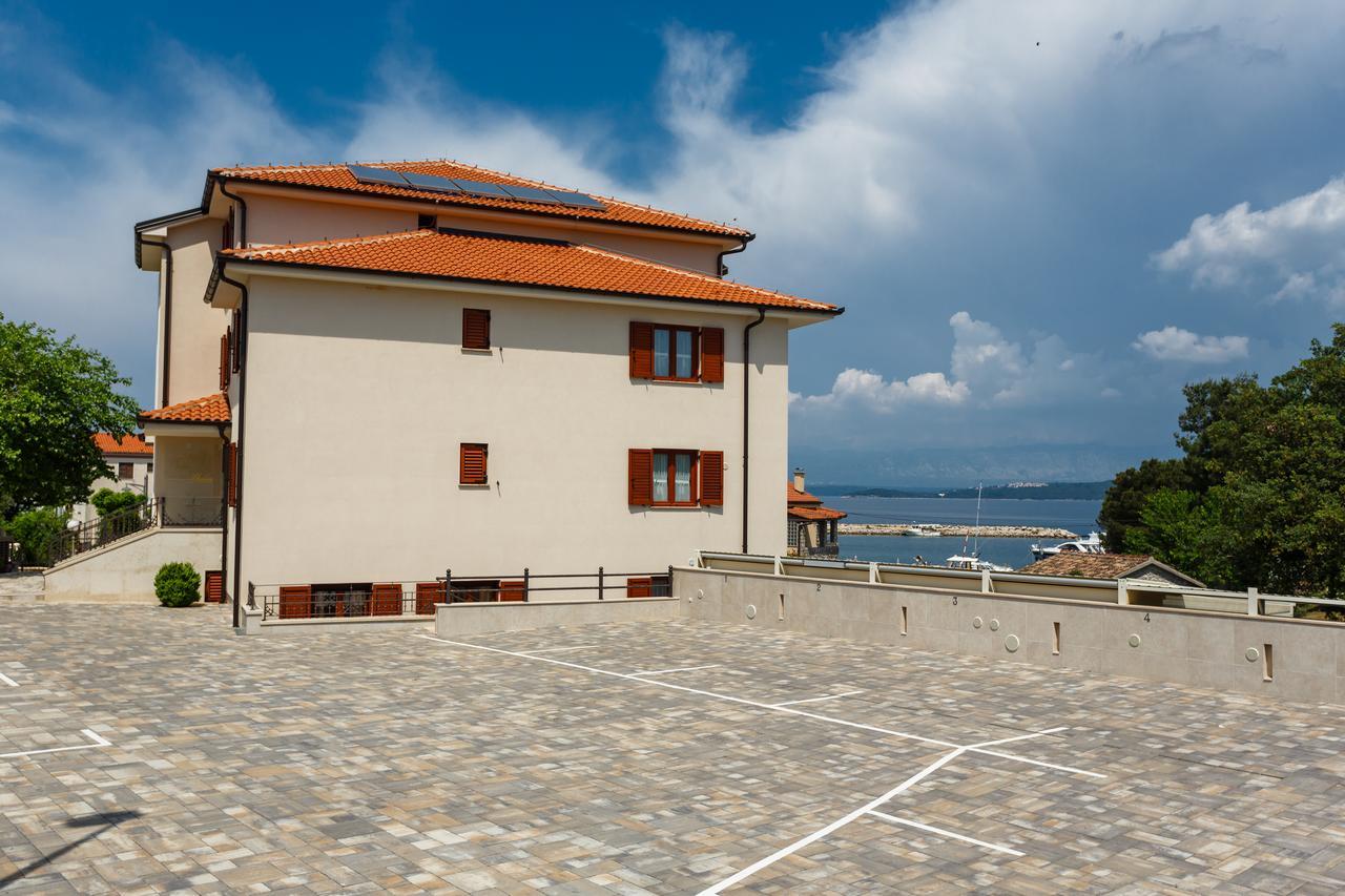 Villa Aria Малинска Екстериор снимка