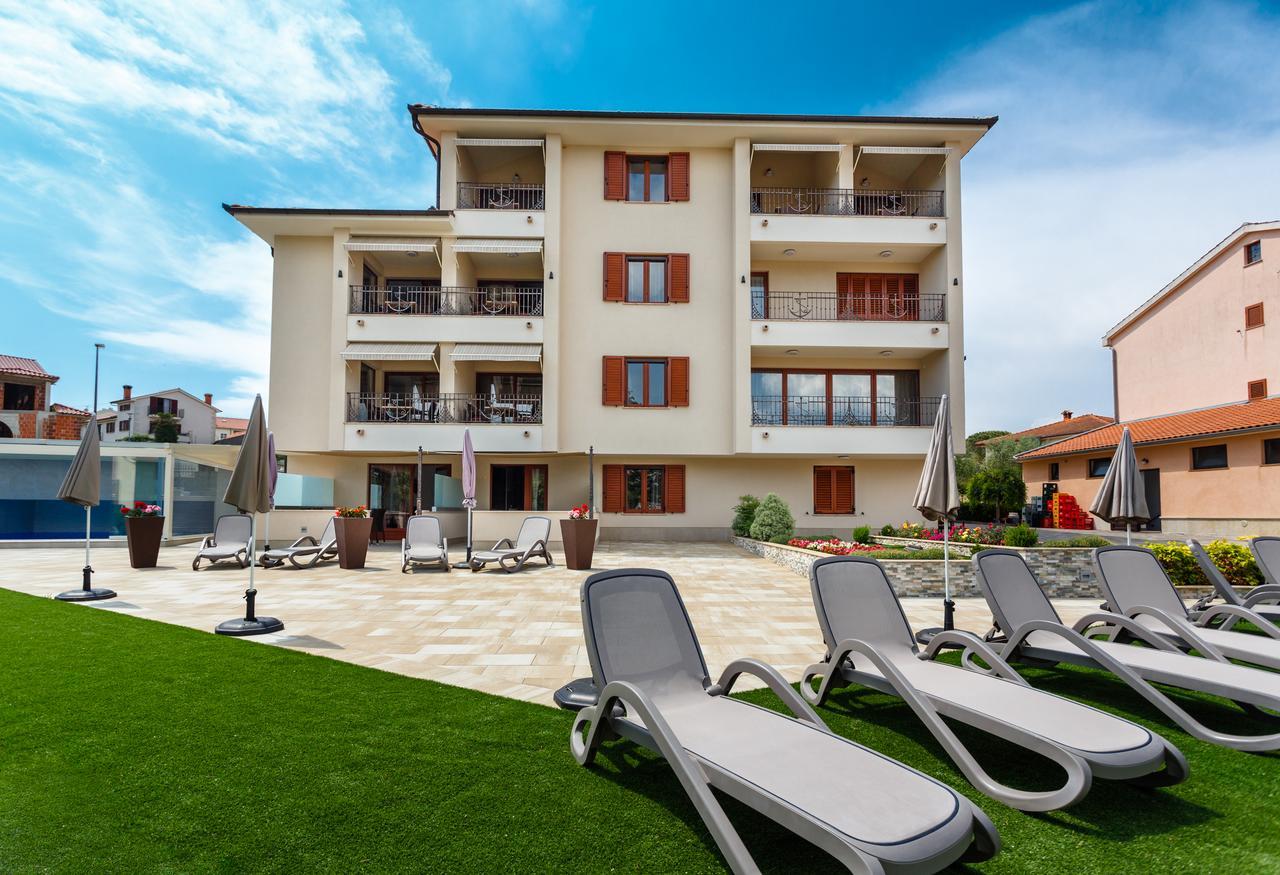 Villa Aria Малинска Екстериор снимка