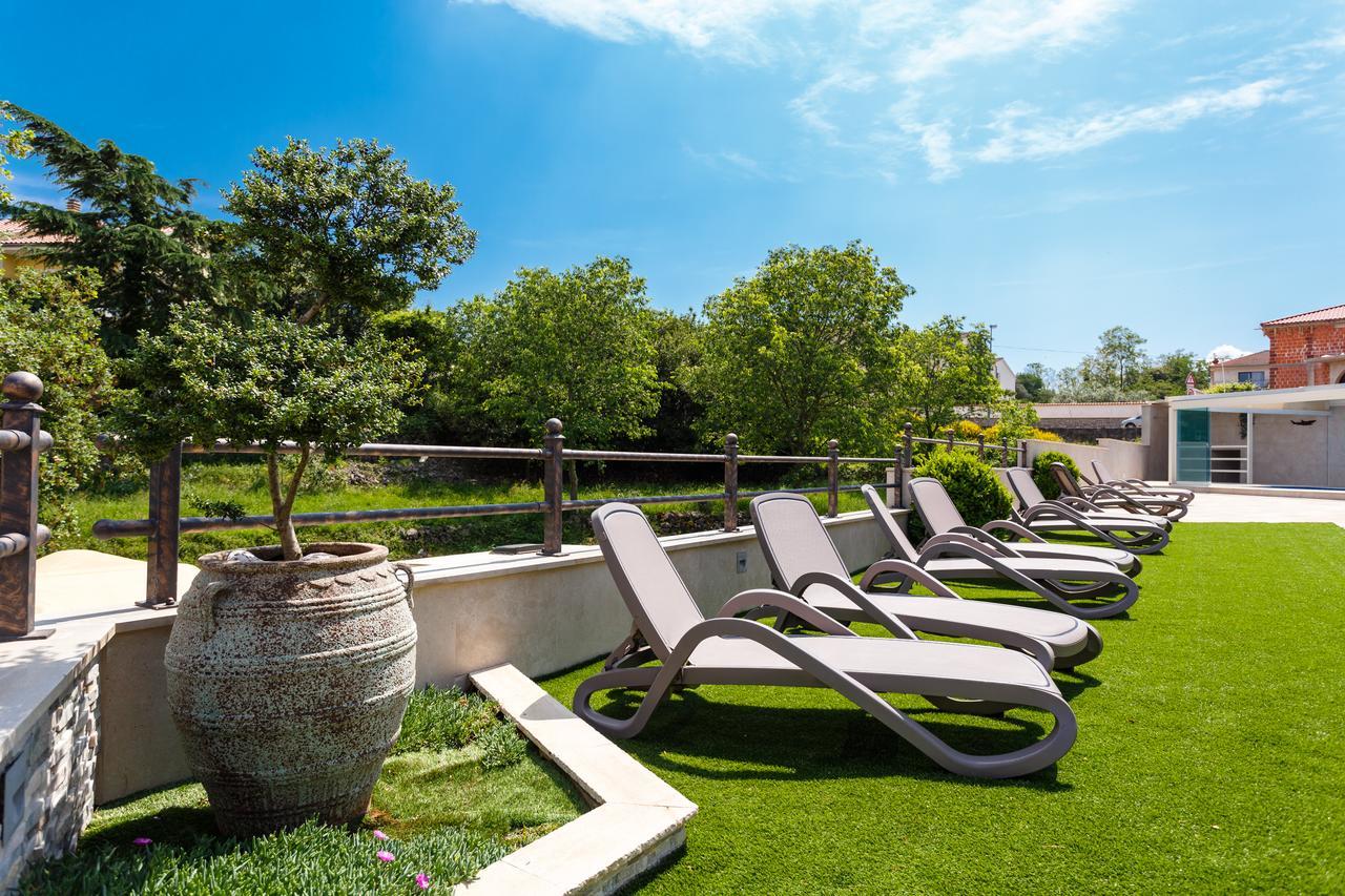 Villa Aria Малинска Екстериор снимка